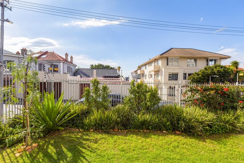 2 Bedroom Property for Sale in Tamboerskloof Western Cape